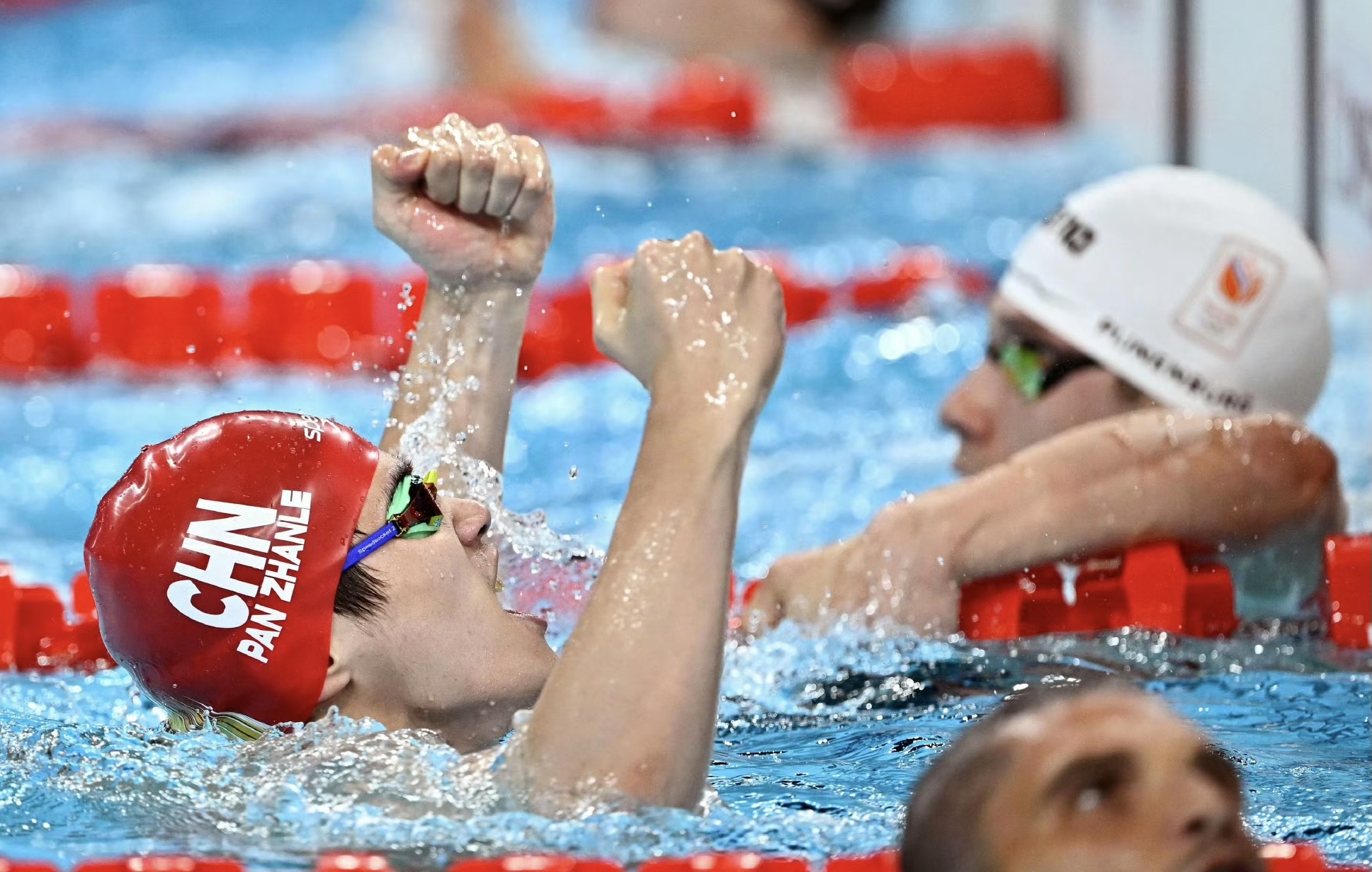 九游app下载-游泳决赛预告：谁能破波跃浪，登上巅峰