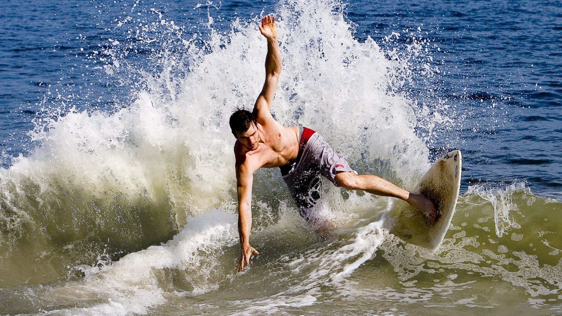 九游APP-NBA总决赛之夜，帕尔默的教科书式表演，如何用智慧与冷静定义关键战役